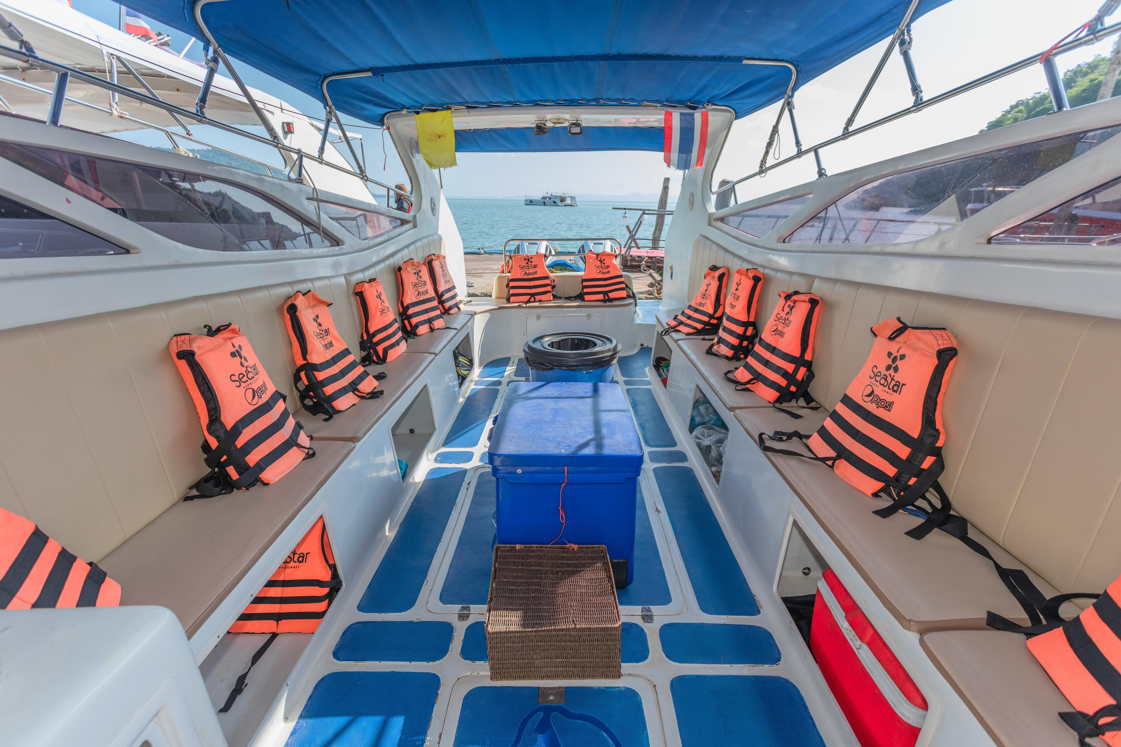 Speedboat 2 Engines by Seastar-undefined