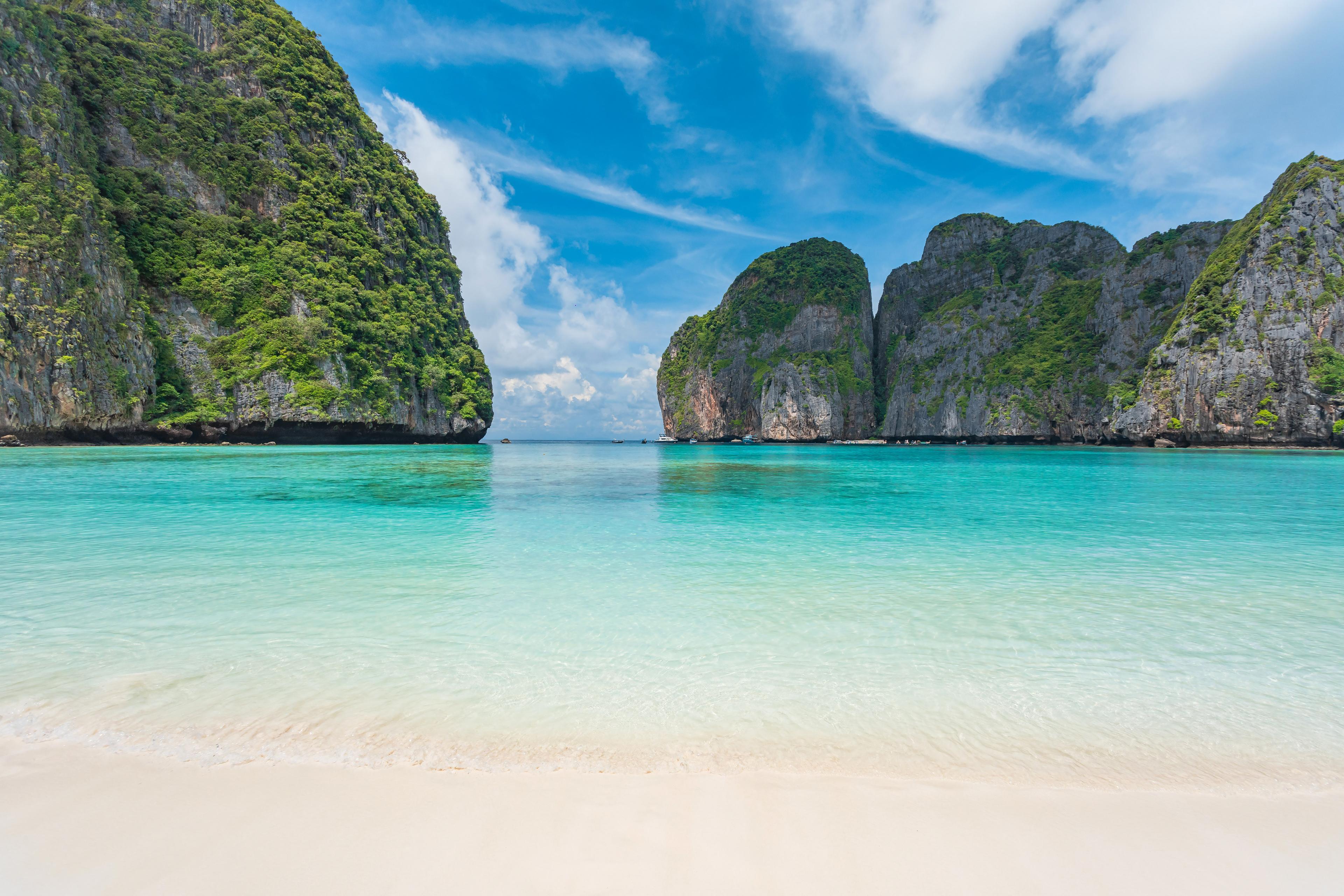 Phi Phi Bamboo Island-1