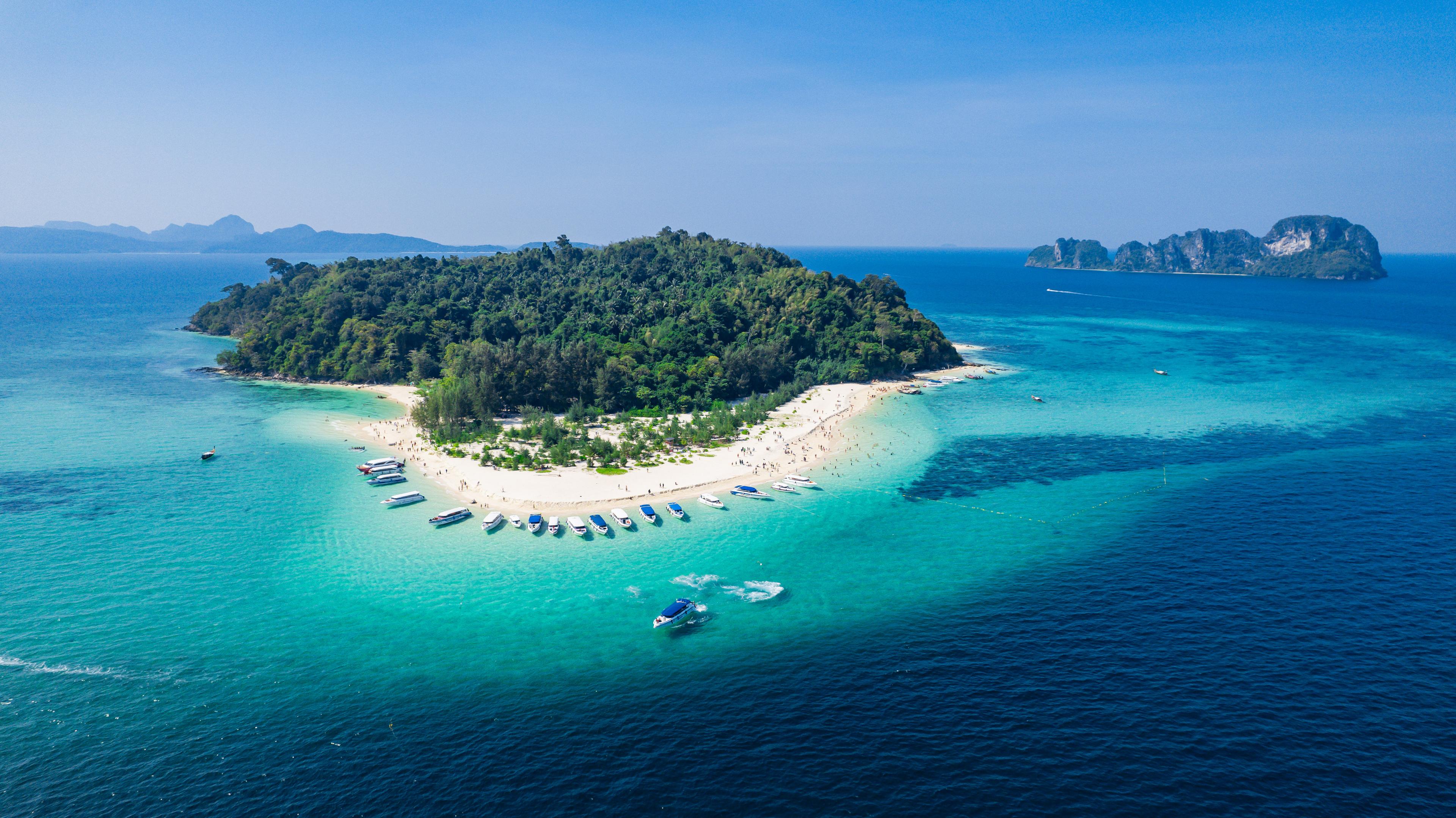 Phi Phi Bamboo Island-3